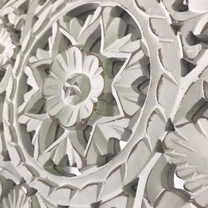 Meet your Posher, Tee